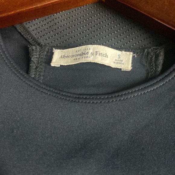 Abercrombie & Fitch Black Dress with Cutouts - Picture 11 of 11